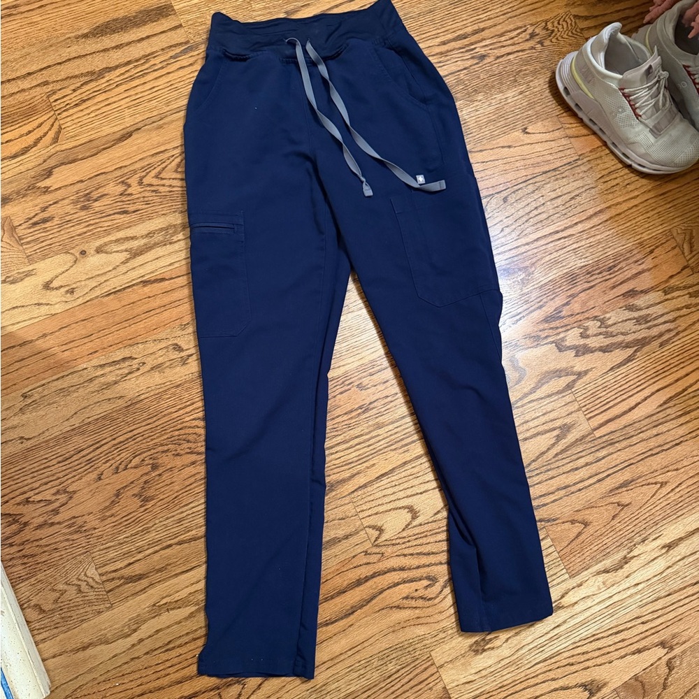Figs - Kade Cargo scrub pants